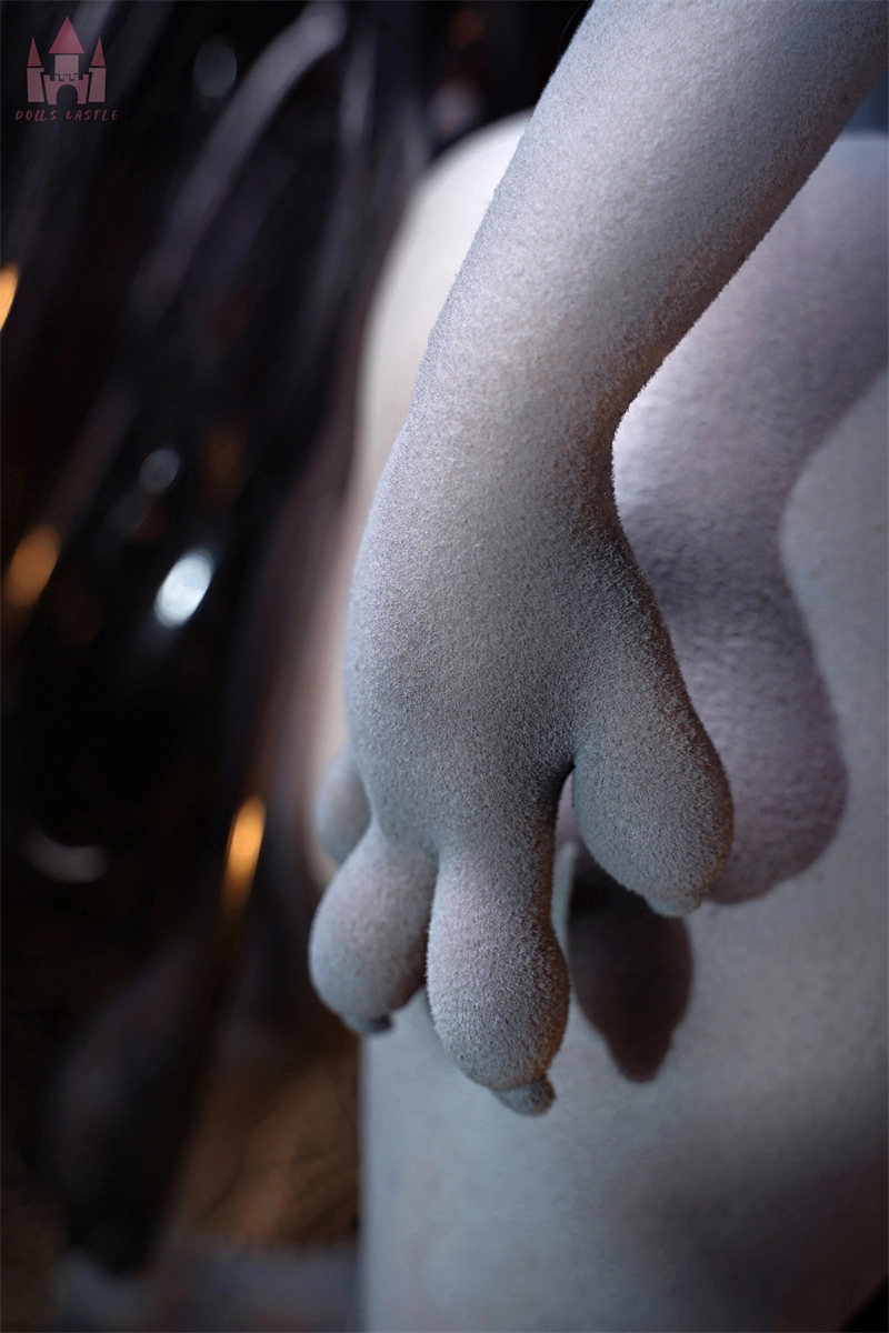 Dolls-castle 120cm (3ft11) All-In-One Seamless Neck Furry Silicone Sex Doll Rabittie with Fur ROS Head