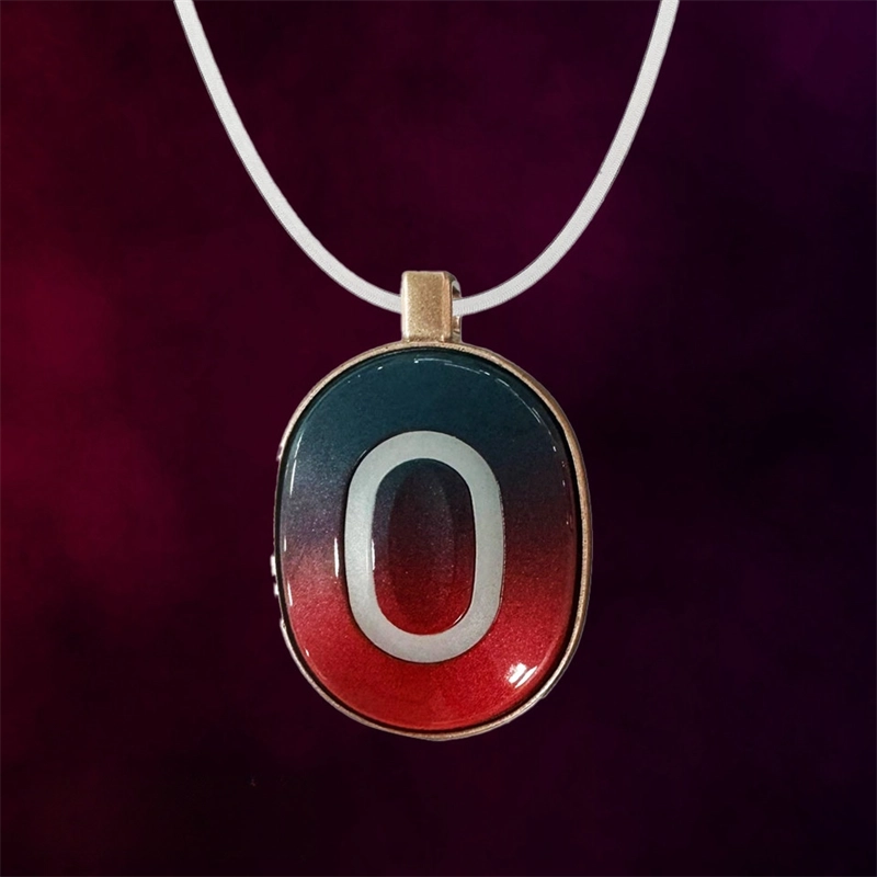 WM AI VINETALK PENDANT NECKLACE